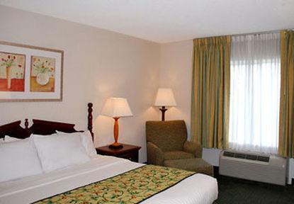 Fairfield Inn & Suites Lafayette I-10 Room photo